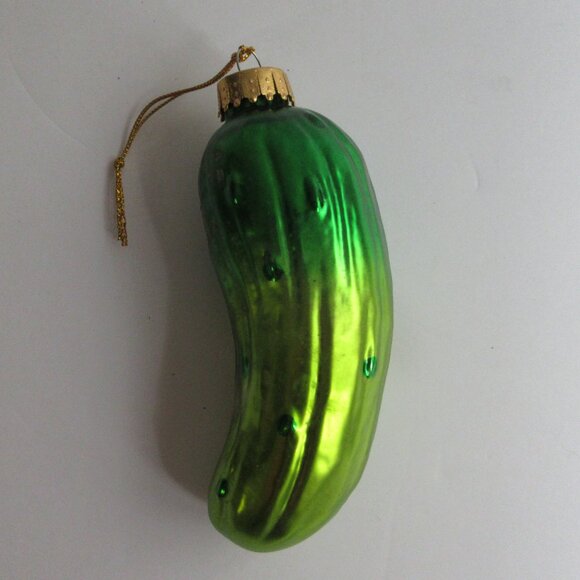 Pickle Glass Ornament by Unique Treasures Handcrafted Green Ombre 4" Good Luck - Picture 2 of 11